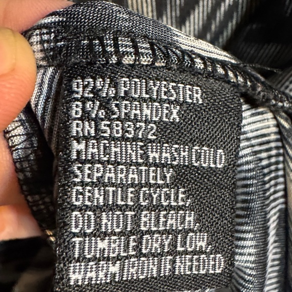 LEE Women's Black, Gray, and Gold Patterned Blouse - Picture 3 of 3